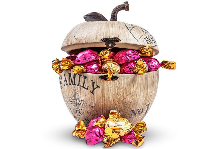 Love And Hope Apple Gift And Chocolates